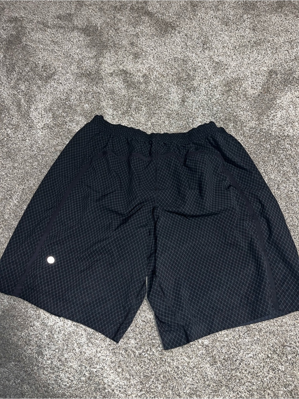 lululemon Pace Breaker 9” Lined Shorts Men’s XL  Black W Diamond Pattern